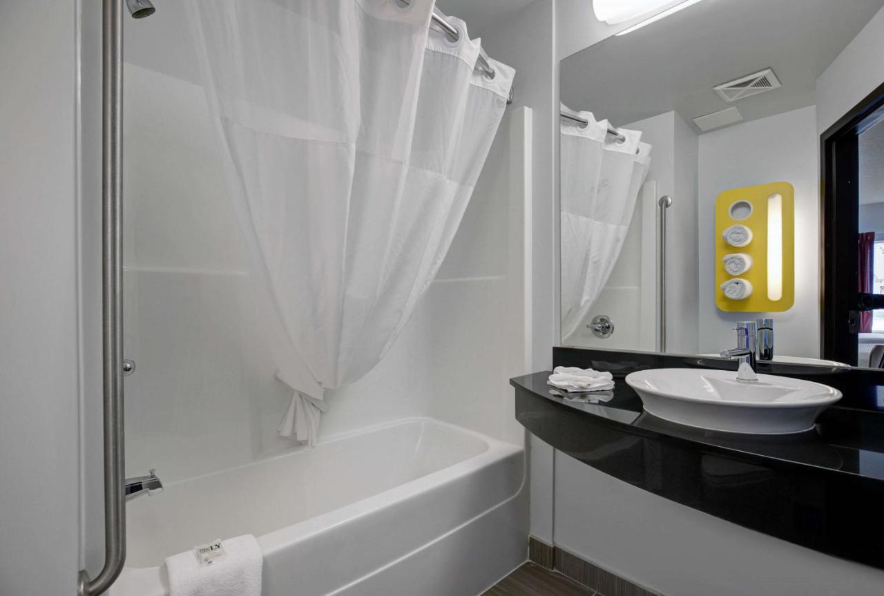 Motel 6 Эйрдри Экстерьер фото