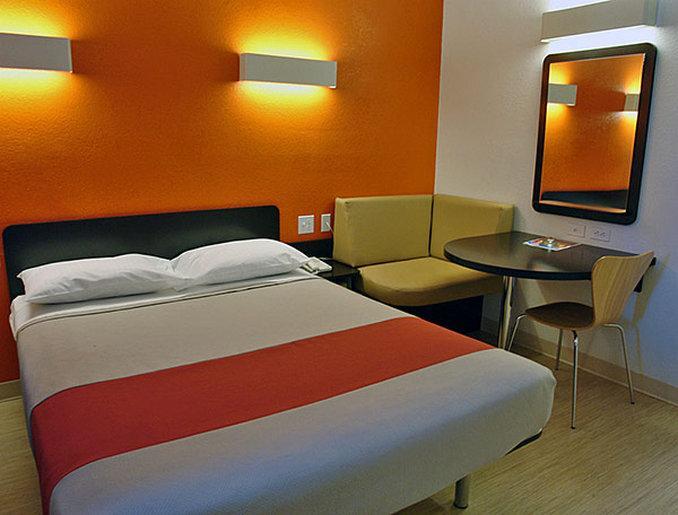 Motel 6 Эйрдри Экстерьер фото